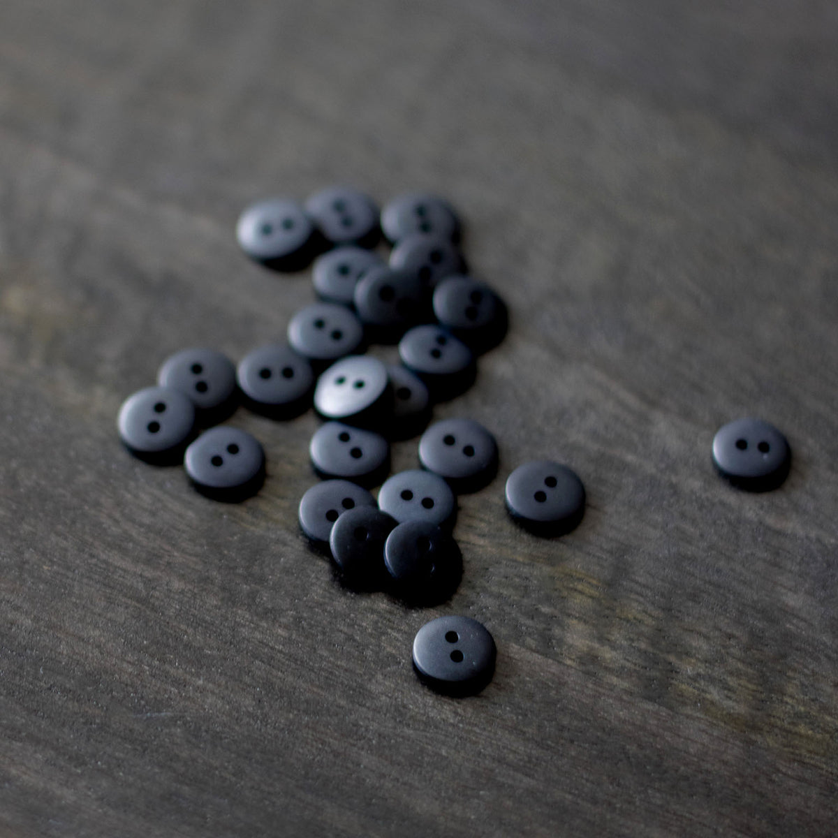 Classic Matte Buttons in Black - 10 mm | Atelier Brunette – Fringe Fabrics